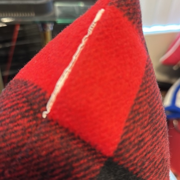 Pair of Vintage red black plaid wool pillows feathers set of two - Picture 3 of 7